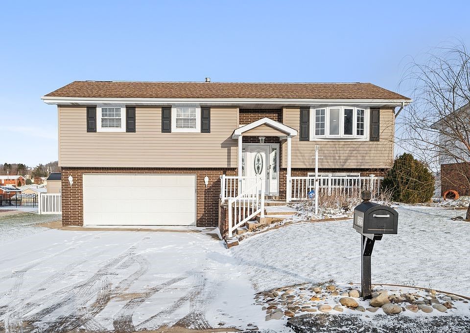 1st image of 322 Highland Dr