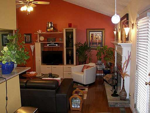 5th image of 3064 Lexington Ave