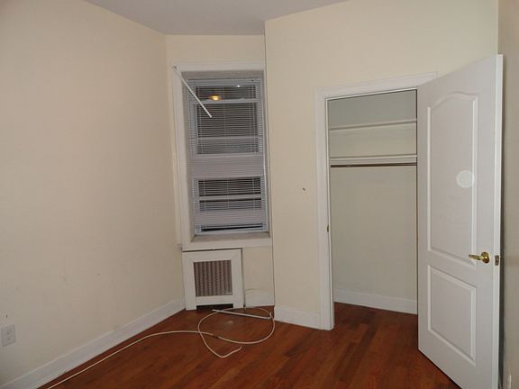 5th image of 116 Fairview Ave #5