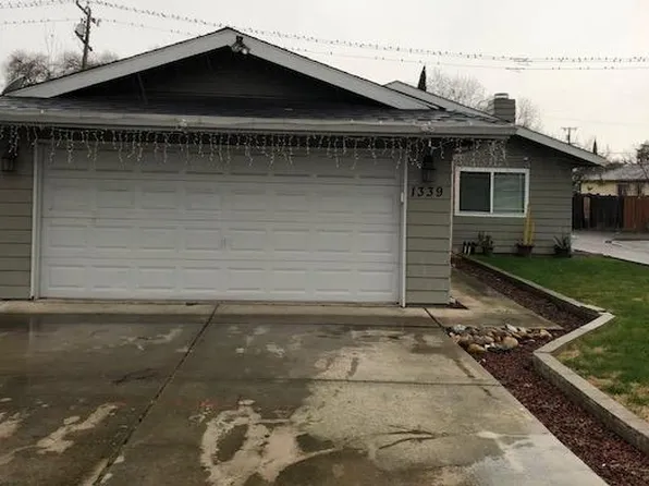 1339 Holt St, Stockton, CA 95203