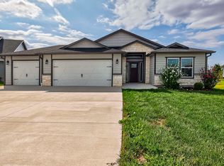 4313 SE Violet Ct, Topeka, KS 66609