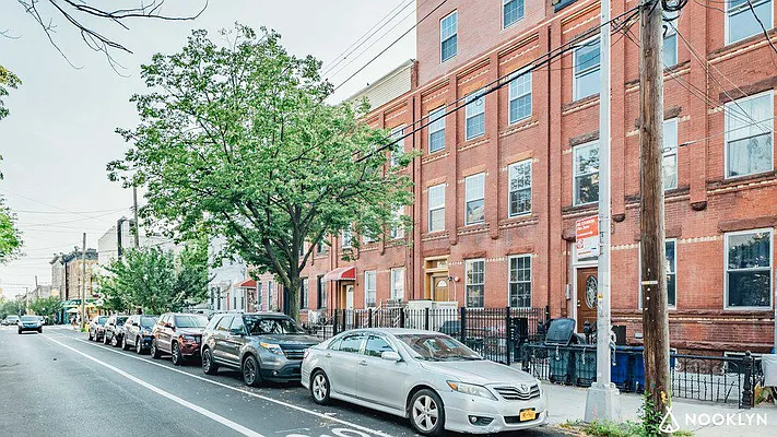 Rented by Nooklyn NYC LLC | media 17