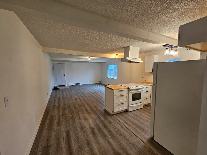 202 West First Avenue - 3 — Photo 3