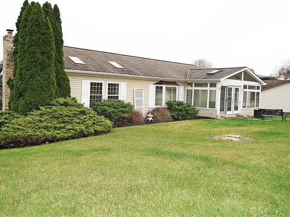 132 Laura Lane Forward #Twp, Elizabeth, PA 15037