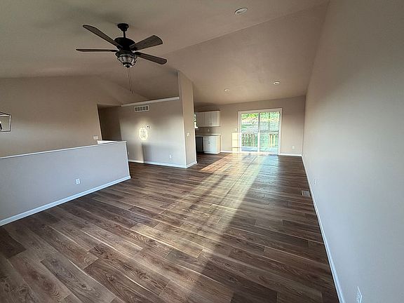 5th image of 501 Mulligan Ct