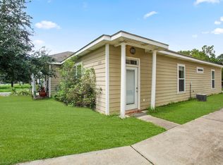 109 Earle Taylor Ln, Ocean Springs, MS 39564