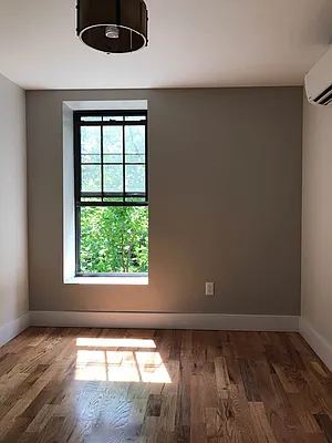 Rented by Osric Management LLC | media 27