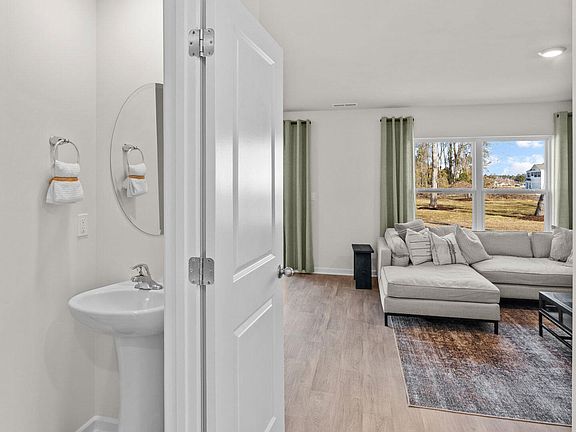 5th image of 7229 Silverleaf Road