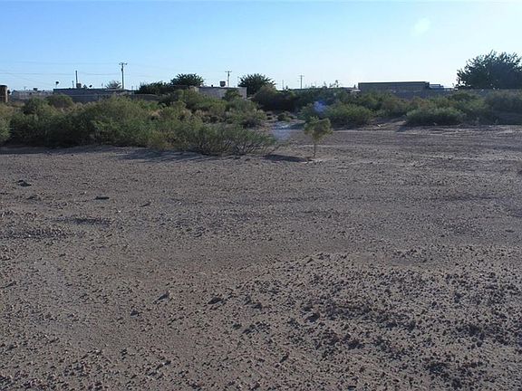 3rd image of 13754 Guerrero Dr