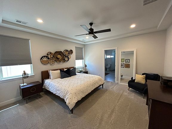 5th image of 681 Strathearn Dr