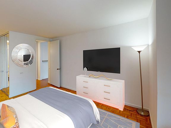5th image of 255 E 49th St APT 3B