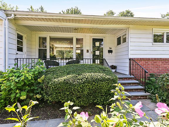 2nd image of 36 Shaw Pl
