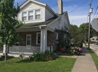 33 Meadowbrook Rd, Havertown, PA 19083