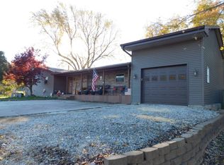 219 E Franklin St, Olney, IL 62450