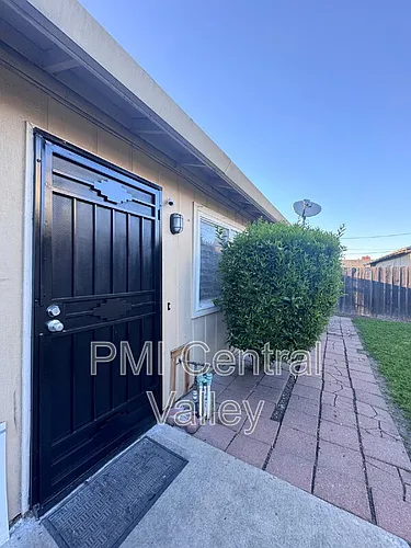 7921 Montgomery Ave Photo 1