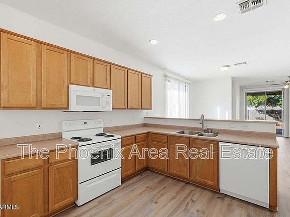 3rd image of 4188 S Mariposa Dr