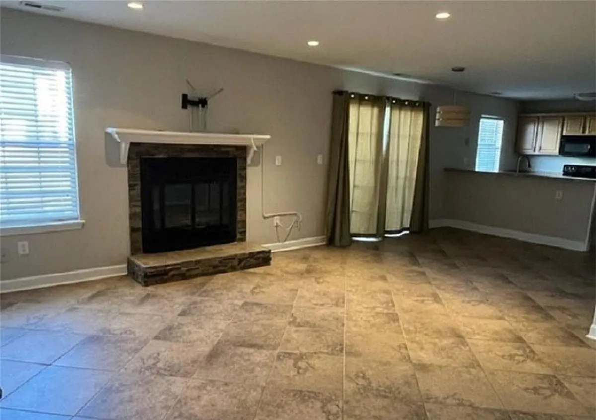 Building Photo - 315 Ferdinand Cir