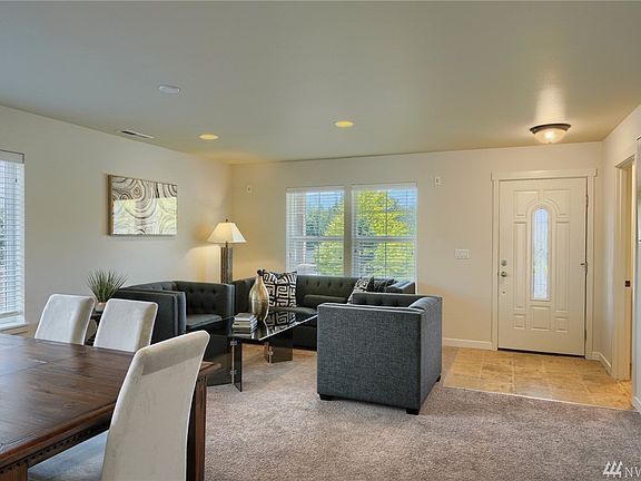 3rd image of 433 Tahoma St