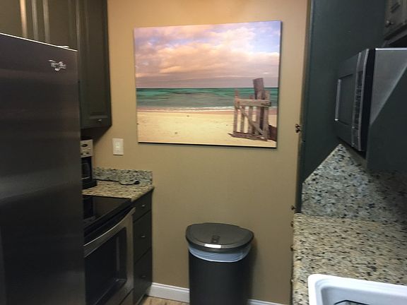 2nd image of 6608 Padre Blvd