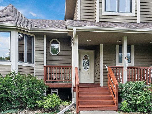 2nd image of 749 101st Ln NE