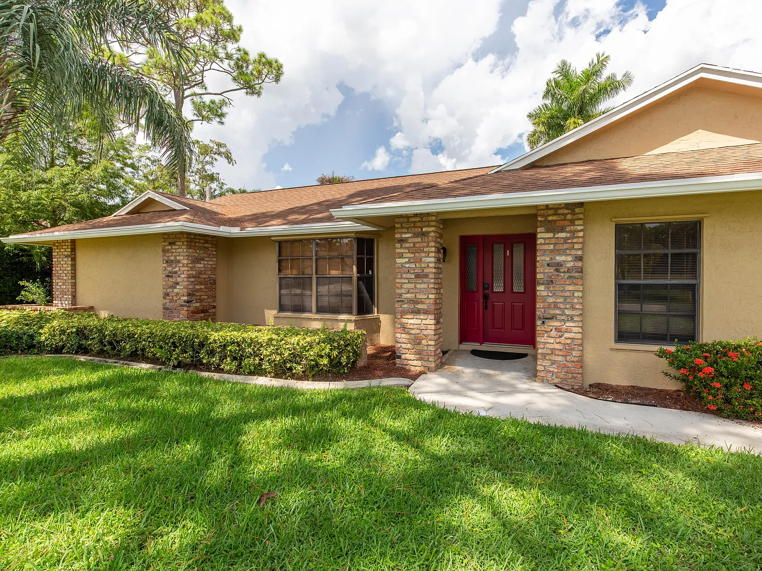 5 bed, 3.0 bath, 2487 sqft, $5,500 — Photo 1