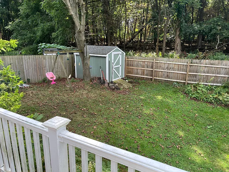 3818 Robin Ln — Photo 11