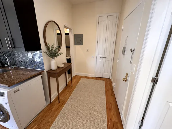 30 Rogers Avenue image 1 of 7