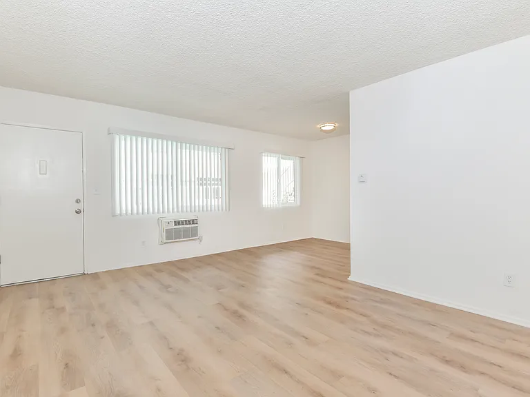 657 Milford St #3 — Photo 18