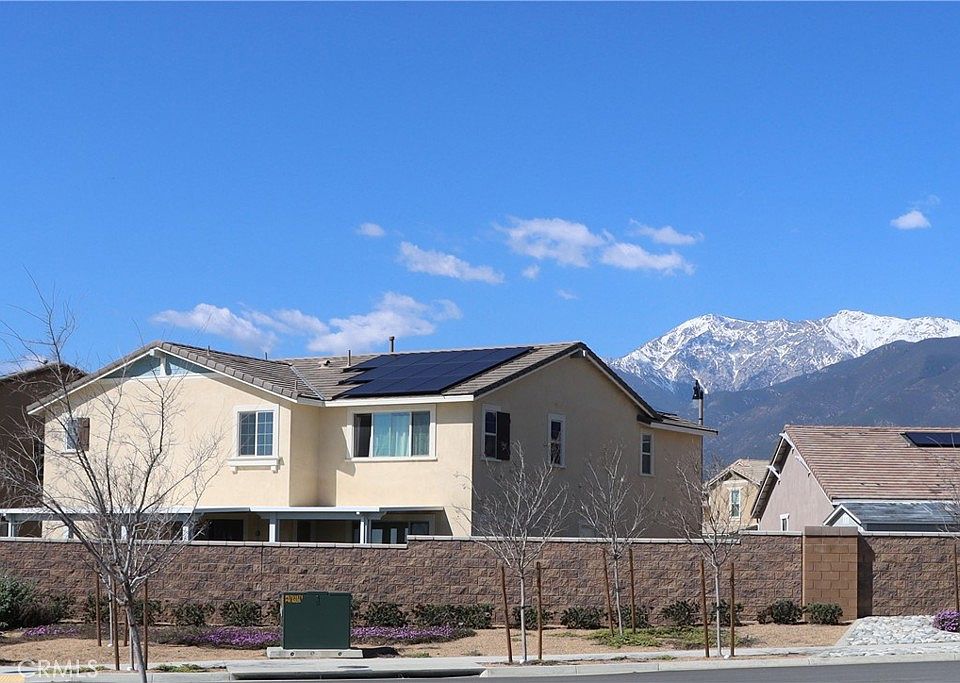 1st image of 5597 Royal Oaks Way
