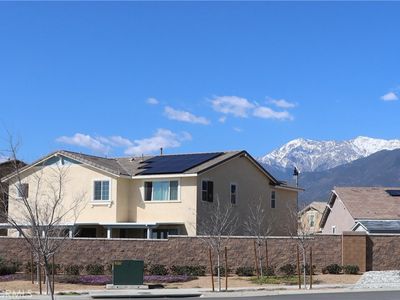 5597 Royal Oaks Way, Fontana, CA, 92336