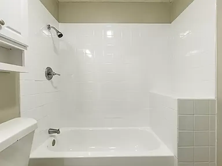 4634 Fordham St — Photo 27