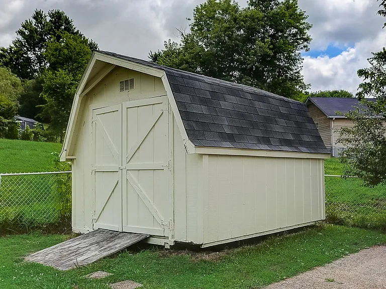 200 Retreat Ct W — Photo 13