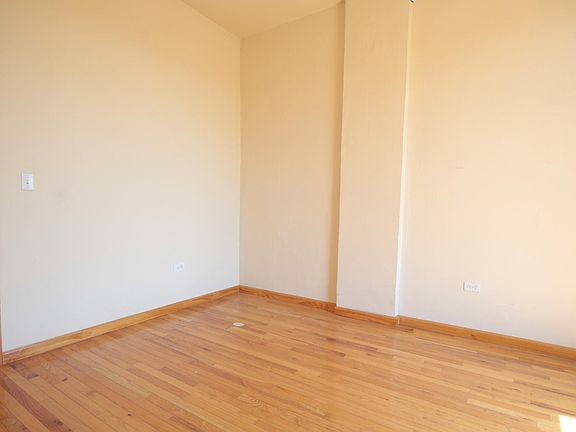 5th image of 3018 W North Ave #3