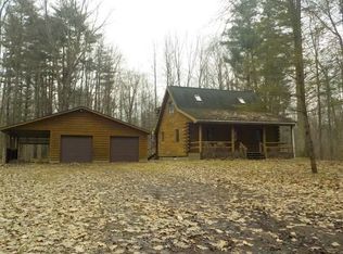 2225 Whispering Pines Ln, Waterloo, NY 13165