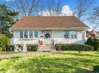 260 Rosedale Rd, Yonkers, NY 10710