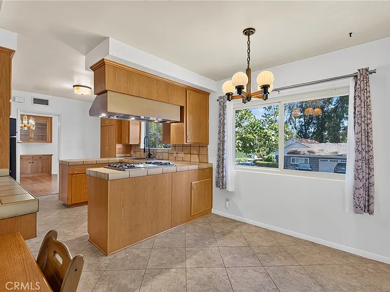 10401 Wystone Ave — Photo 19