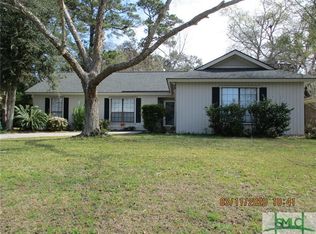 922 Moss Dr, Savannah, GA 31410