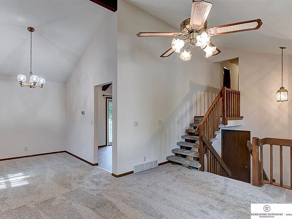 5th image of 6618 S 108th Ave