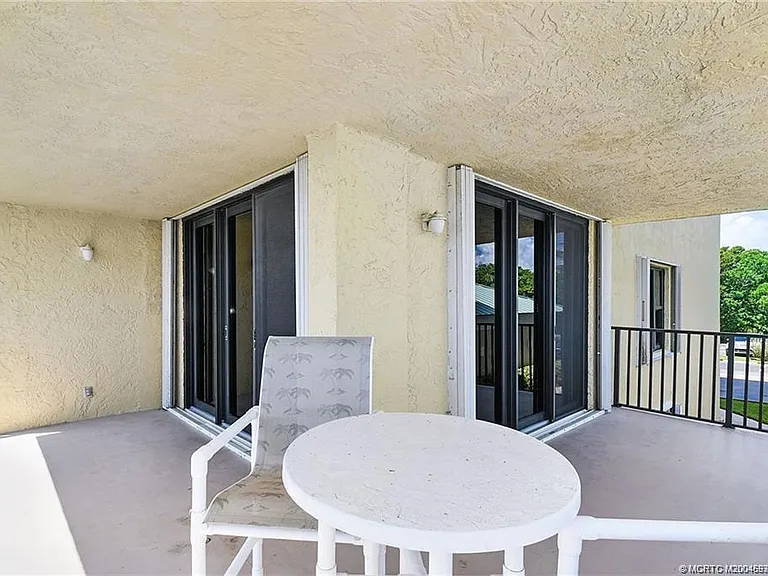 S Ocean Dr — Photo 25