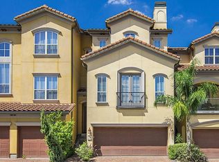 26 Elderwood Dr, Houston, TX 77058