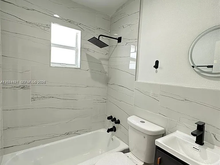 2029 Washington Ave #1 — Photo 12