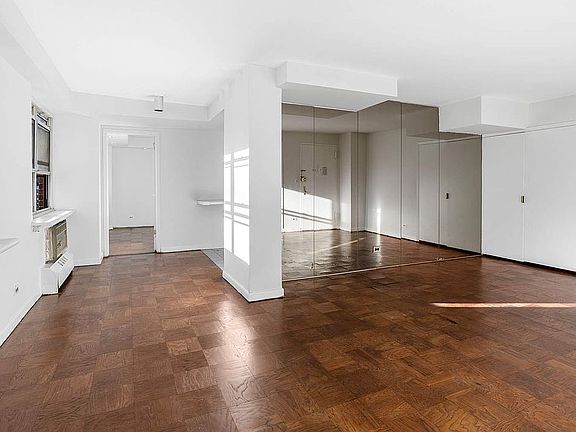 5th image of 340 E 80th St Unit 21N