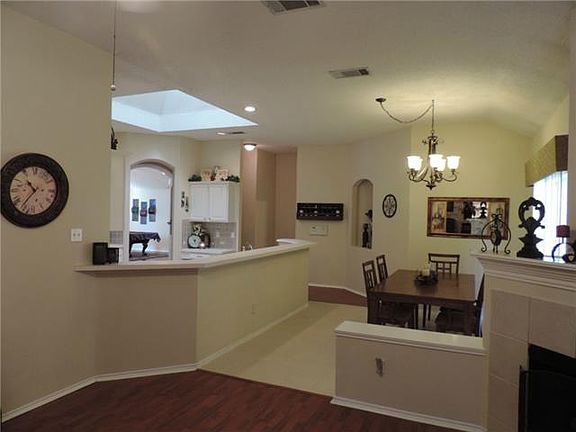 5th image of 1109 Hardisty Dr
