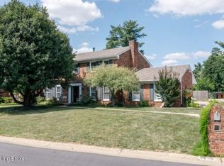8905 Nottingham Pkwy, Hurstbourne, KY 40222