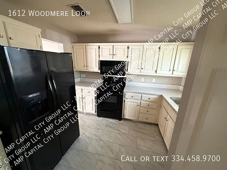 1612 Woodmere Loop — Photo 2