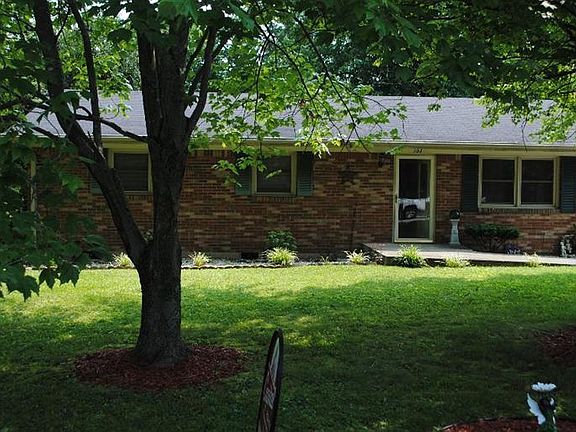 2nd image of 103 Farmers Ln