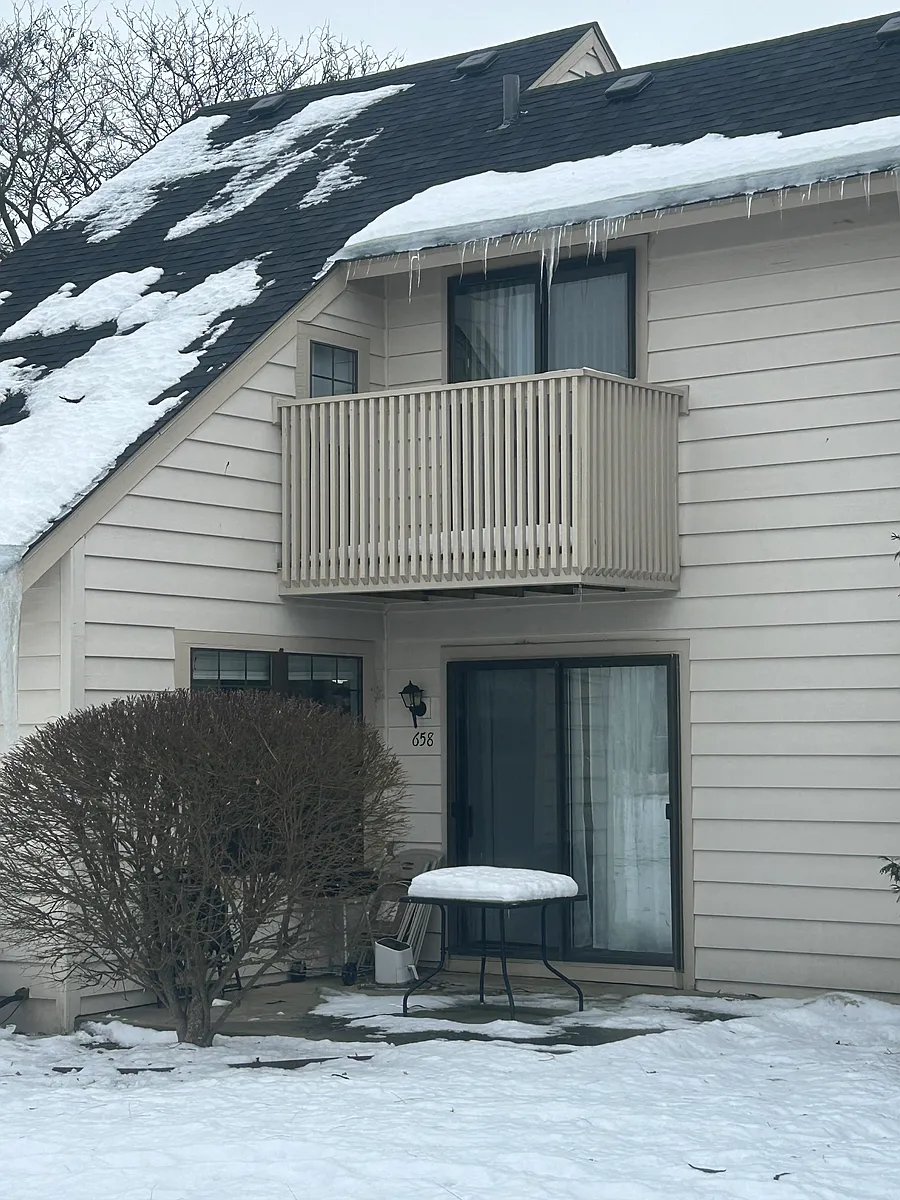 Building Photo - 658 Mitchell Ct #658
