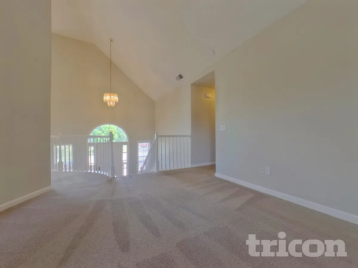 Building Photo - 1422 Gentry Ct