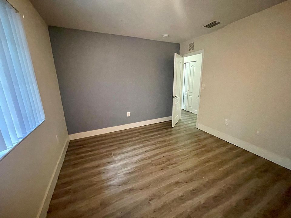 1st image of 170 NE 142nd St #0