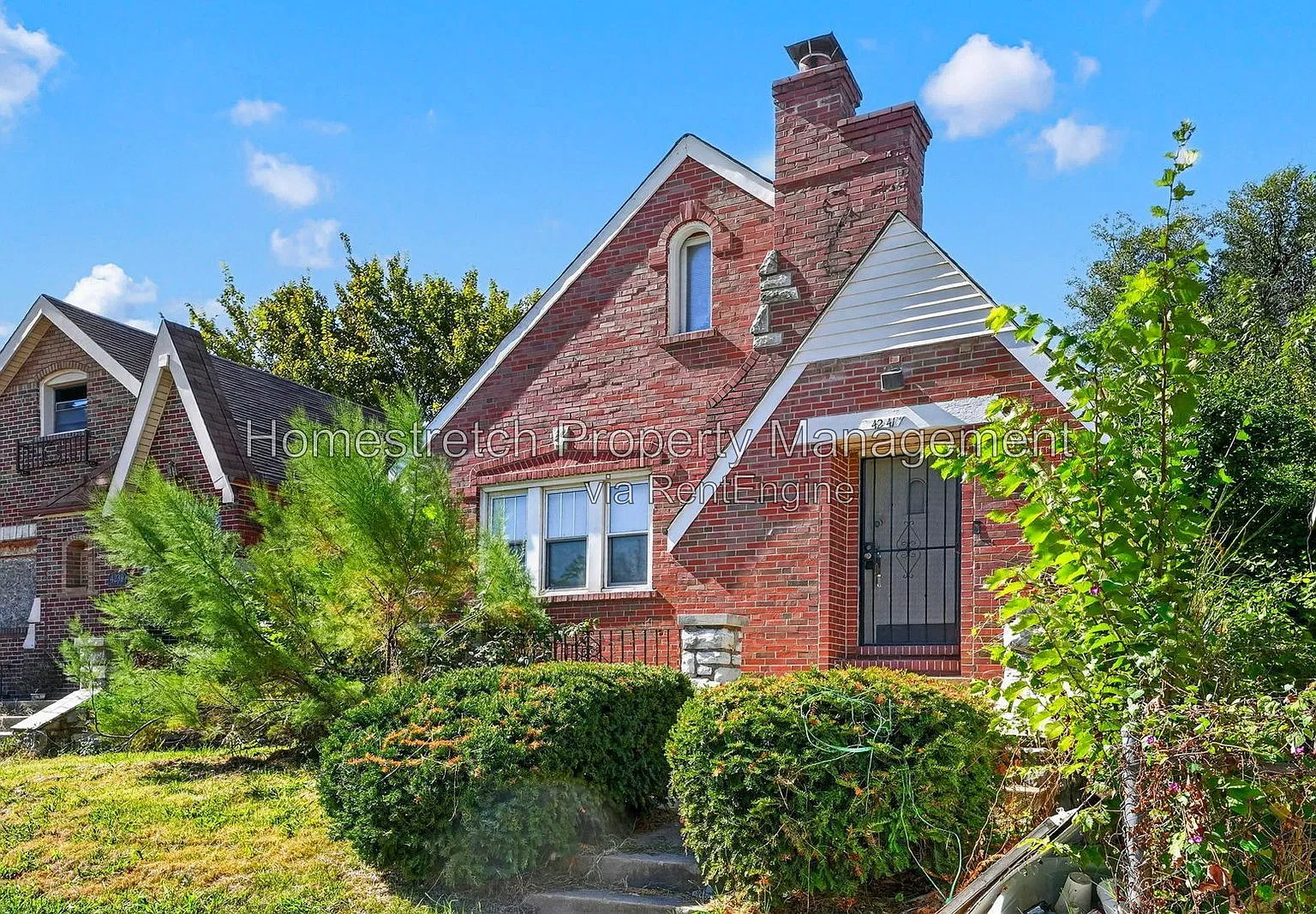 4 bed, 1.0 bath, 1135 sqft, $1,812 — Photo 3